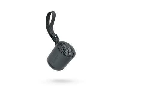 Sony SRS-XB100 - Speaker Wireless Bluetooth, portatile, leggero, compatto, da esterno, da viaggio, resistente IP67 impermeabile e antipolvere, batteria da 16 ore, cinturino versatile, chiamate in SRSXB100B